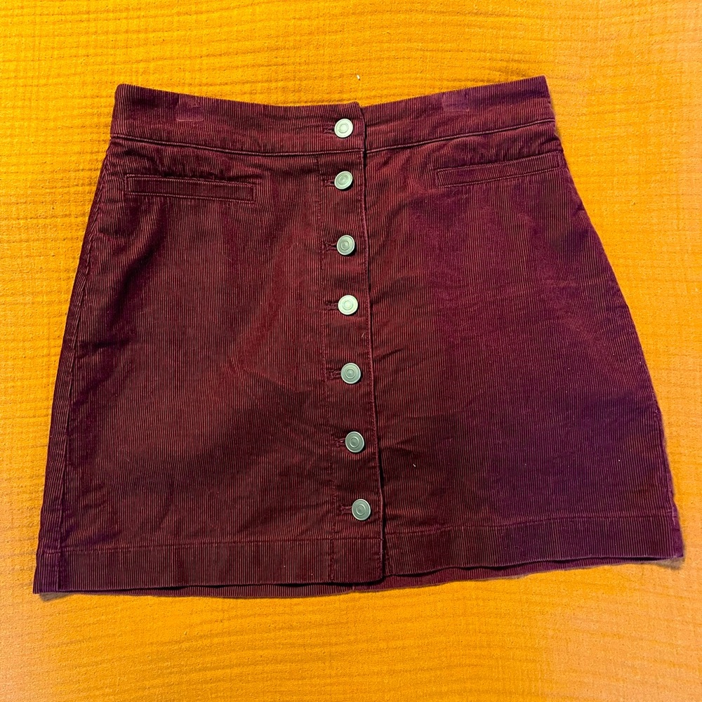🍷 Burgundy corduroy mini skirt